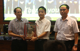 Yizumi Receives Visiting Group From Nanhai