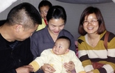 Delegation of Yizumi Trade Union Visit Poor Employees’ Families