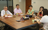 President of International Plastics News Visits Yizumi